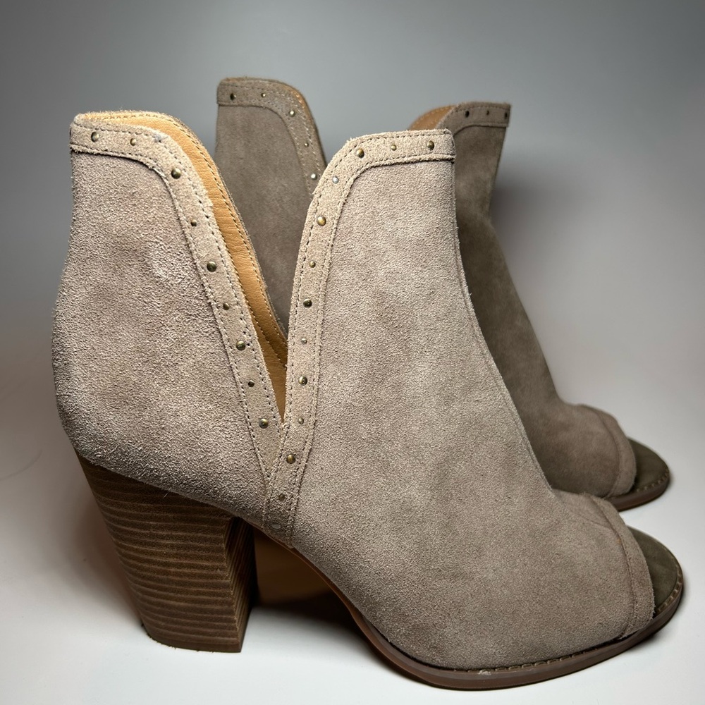 Lucky Brand Libeth Tan Suede  Peep-Toe Ankle Boots, sz 10
